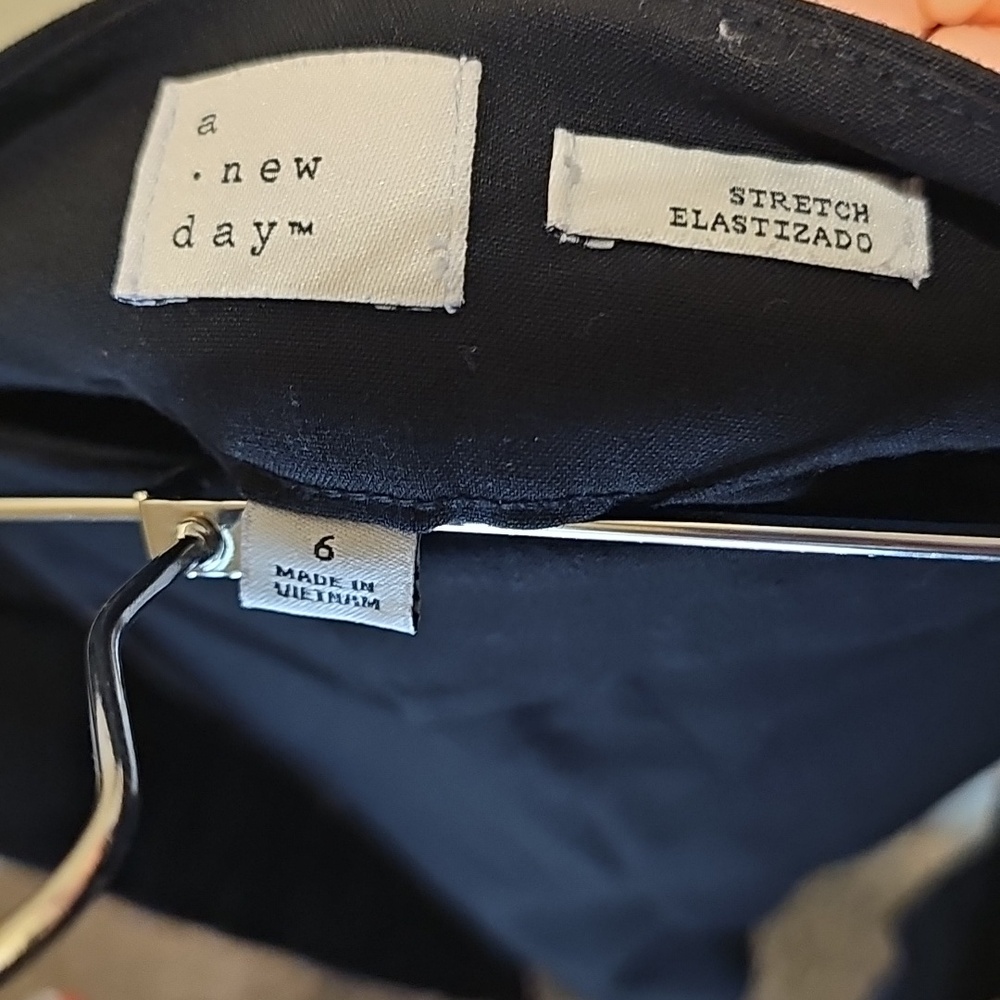 A New Day Womens Black Dress Pants Size 6 - Picture 2 of 3